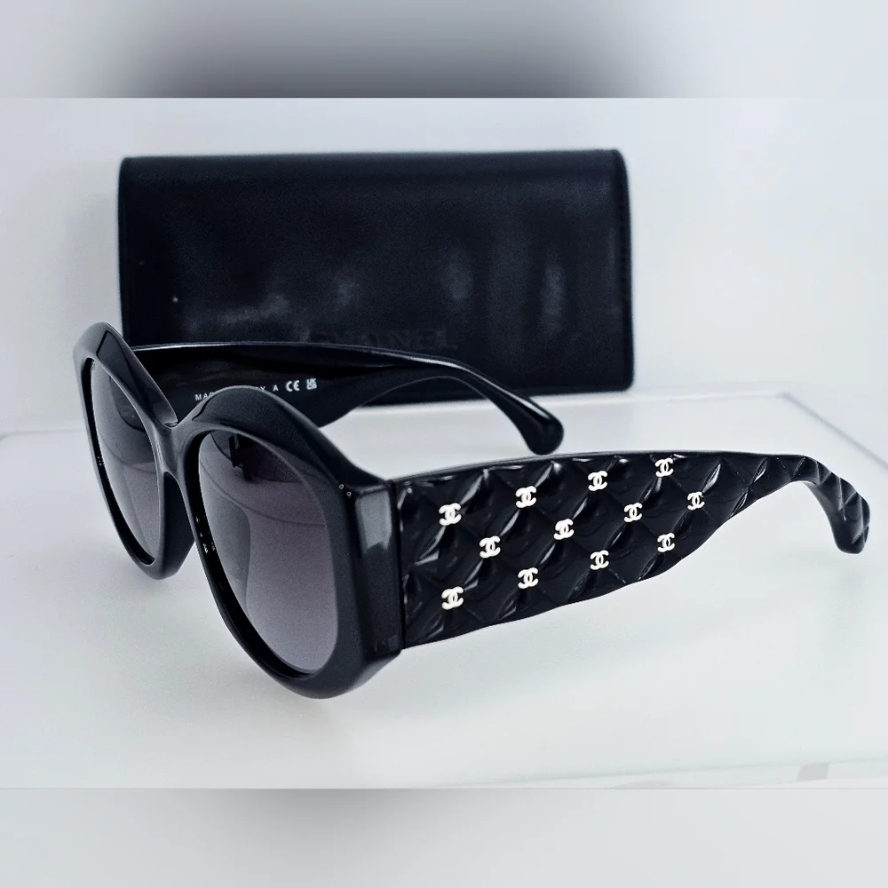 Luxe Style Oversized Sunglasses | Black | Quilted Arm Statement Frames - Picture 11 of 12